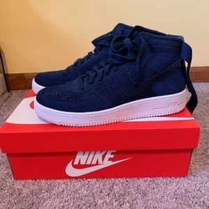 Nike AF1 high flyknit navy